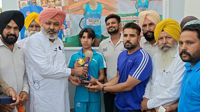 Image from: Punjab: Finance Minister Cheema honours teen Asian gold medallist Sehnoor Bawa