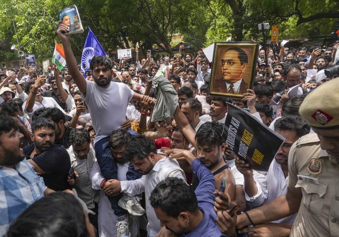 Image from: Deepfakes emerge from CJP protest in Delhi; police working to identify AI videos