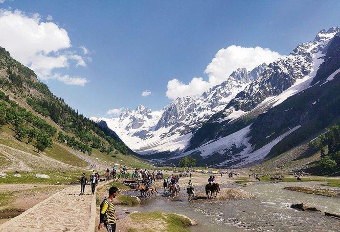 Image from: Kupwara pushes border tourism with launch of ‘Shumali Kashmir’ initiative