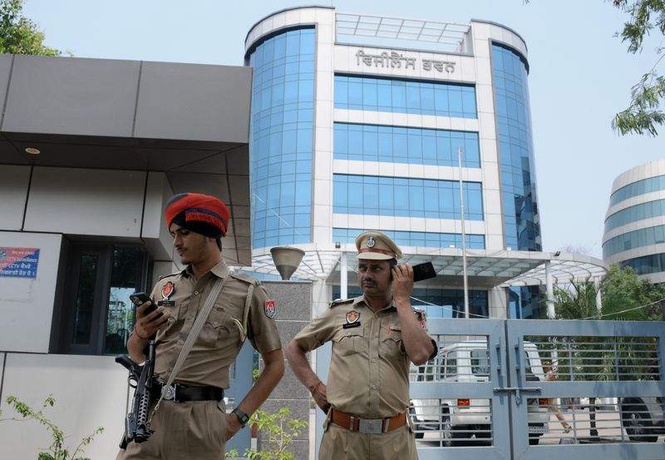 Image from: Punjab Vigilance bribery case: CBI cites fresh leads, mobile phone recovery under probe