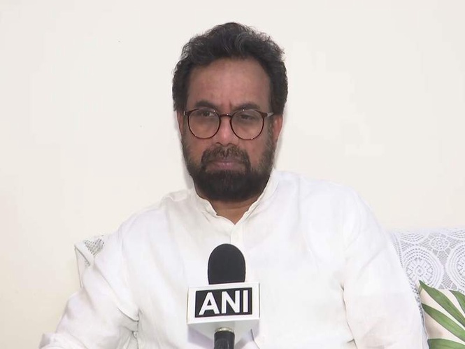 Image from: Ahead of INDIA meeting, CPI(M)'s Brittas questions Rahul Gandhi's "approach and conduct" over BJP-link allegations