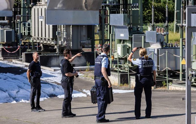 Image from: Arson suspected in power outage in western German city