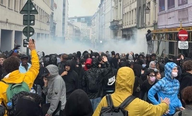 Image from: Youth protests in Brussels turn violent for second week