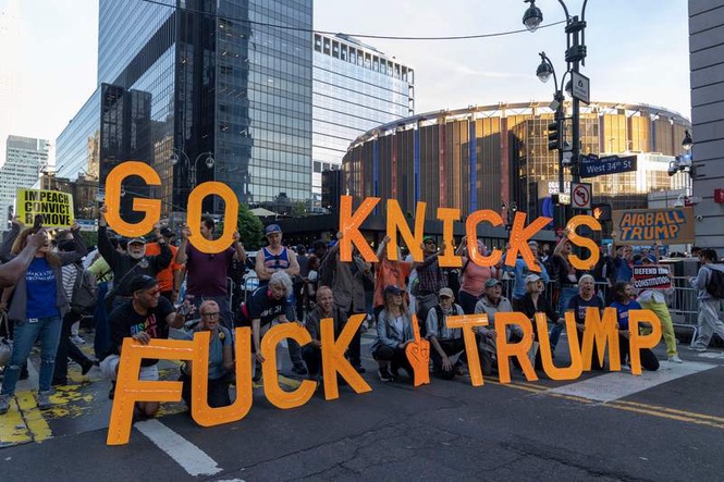 Image from: Boos and jeers for Trump at NBA Finals in New York