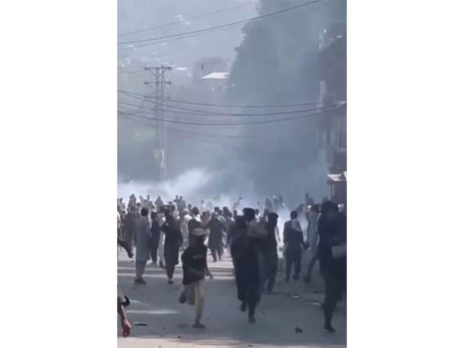 Image from: Tensions flare up in PoJK as Pakistani forces shell tear gas on protestors