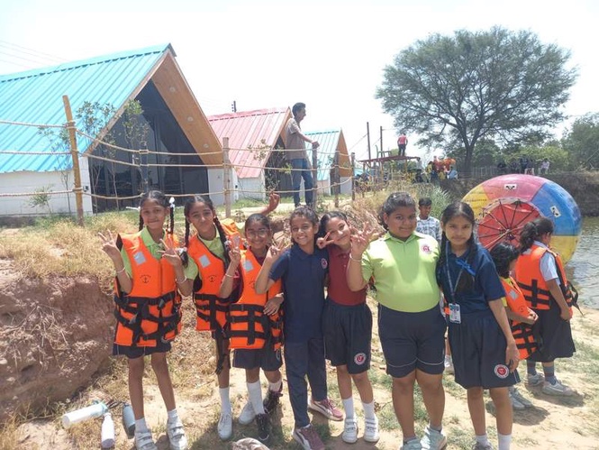Image from: ‘Day Out’ adventure programme organised for students of classes IV to VI