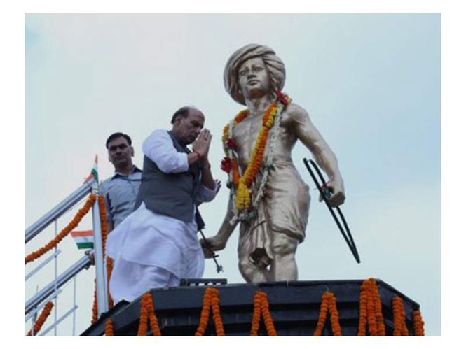 Image from: Rajnath Singh pays homage to Bhagwan Birsa Munda, recalls his contribution to tribal awakening