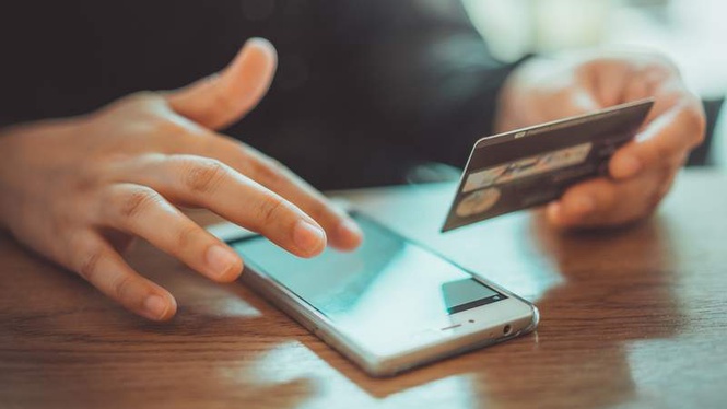 Image from: Indian e-commerce users lose up to Rs 28,000 crore annually due to fraudulent digital practices: Report