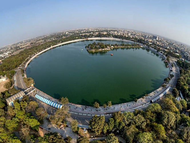 Image from: Ahmedabad's  Kankaria Lakefront attracted over 6.72 lakh visitors from April 27 to June 3