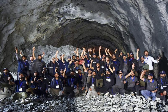 Image from: 13-km Zojila tunnel achieves final breakthrough
