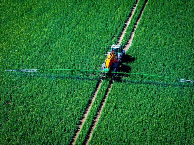 Image from: EU proposes support package for farmers hit by fertilizer costs