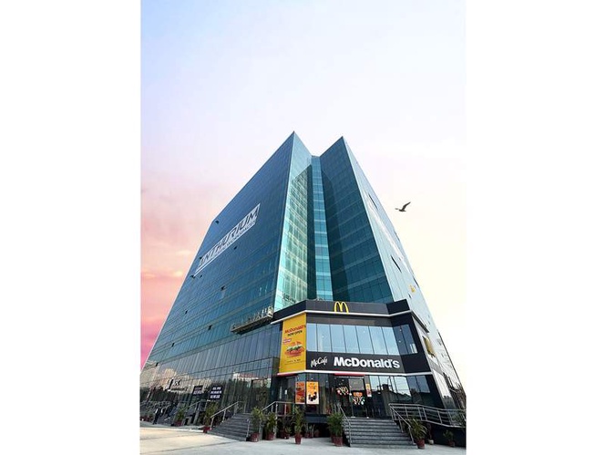 Image from: Anthurium Redefines Commercial Real Estate in Central Noida with Retail, Offices, Dining and Lifestyle Experiences Under One Roof