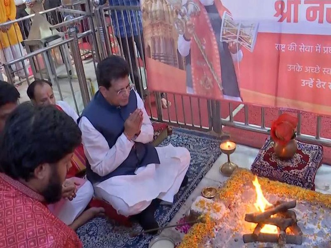 Image from: Piyush Goyal offers prayers at Hanuman Mandir as PM Modi completes 12 years in office