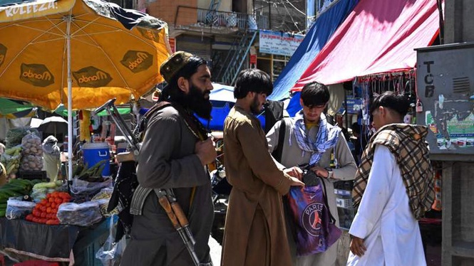 Image from: Pakistan renews air strikes on Afghanistan, killing dozens