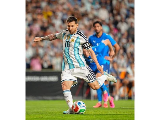 Image from: Messi among Argentina players’ passport details exposed in security lapse ahead of World Cup warm-up fixture