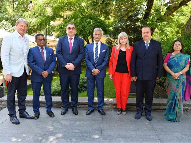 Image from: "Useful exchange of ideas": Jaishankar "enjoys" meeting with Bulgarian "friends"
