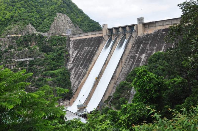 Image from: Dam warning : Use Bhakra’s excess water, avert floods