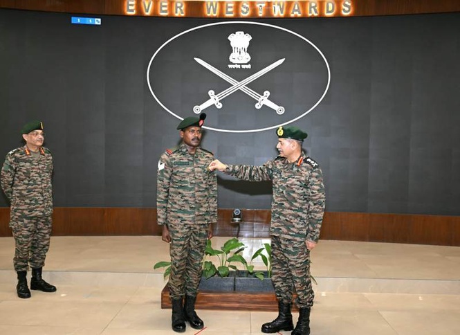 Image from: Army Chief stresses enhancing operational agility during Western Command visit