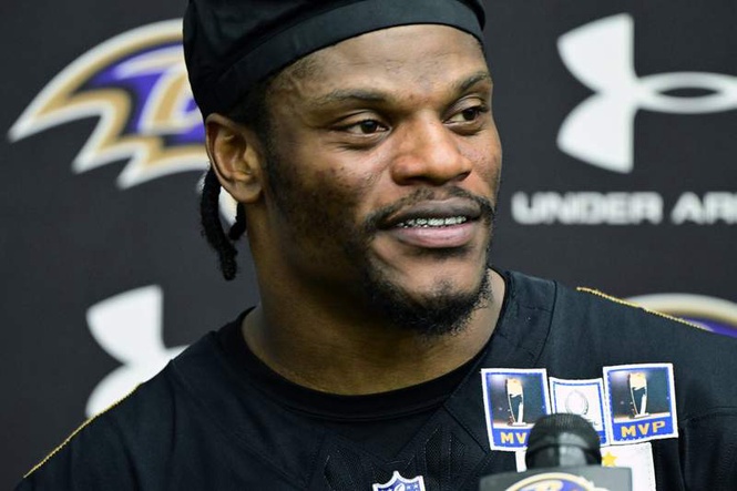 Image from: Ravens QB Lamar Jackson spotted in New York celebrating with fans after Knicks’ Game 4 Finals win