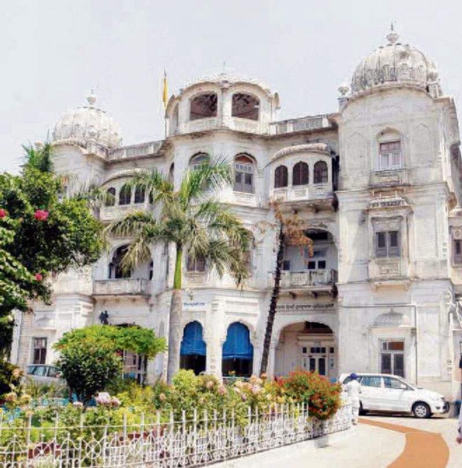 Image from: SGPC seeks probe into sacrilege attempt at Golden Temple; Dhami warns of conspiracy