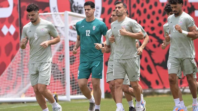 Image from: Iran football team trains in Mexico as World Cup campaign begins
