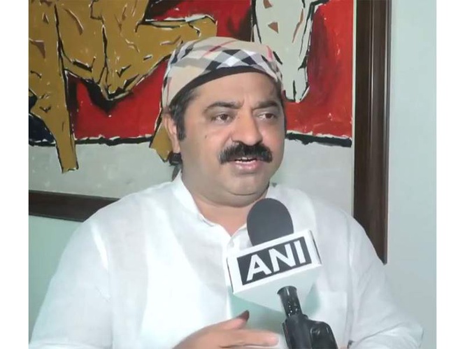 Image from: "Mamata changed ideology, so did Uddhav; leaders will leave": BJP's Ram Kadam; Shiv Sena (UBT)'s Dubey downplays 7 MPs link