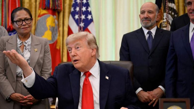 Image from: Trump says Iran peace deal is near after threatening new strikes