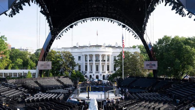 Image from: Trump to celebrate 80th birthday with cage fight on White House lawn
