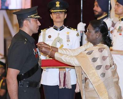 Image from: President Droupadi Murmu Confers Kirti Chakra on Chandigarh University Alumnus Major Arshdeep Singh Gill