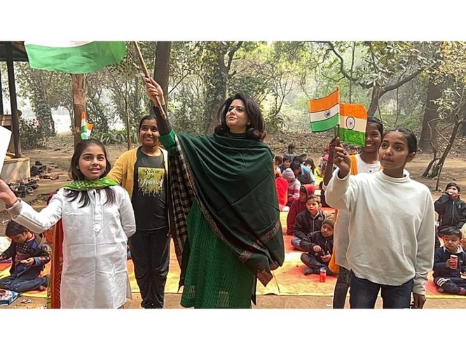 Image from: Soneka Chhabra: A Beacon of Compassion – Leading Rooh Foundation Towards a Brighter Future