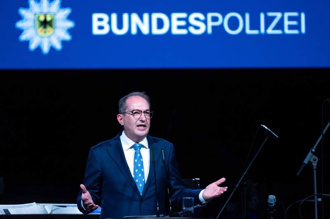 Image from: German minister says land border checks not permanent
