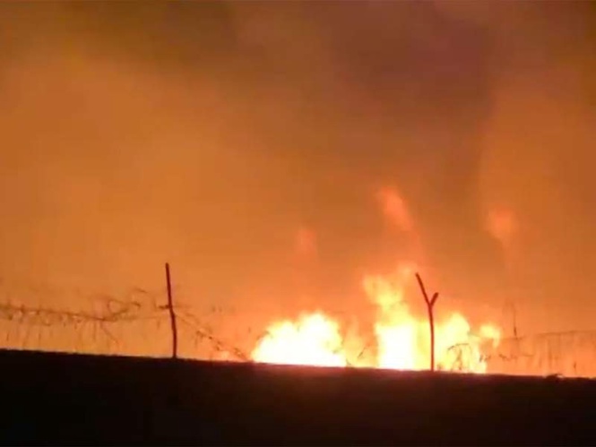 Image from: Uttar Pradesh: Fire breaks out at chemical factory in Hapur