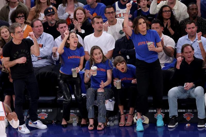 Image from: 20.9 million witness Knicks’ stunning 29-point comeback in biggest NBA Finals Game 4 audience since 1998