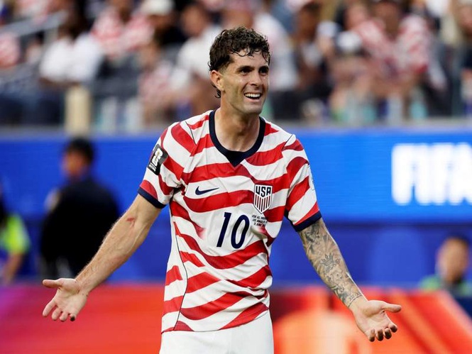 Image from: "We didn't want to take any risks": US head coach Pochettino on Pulisic injury