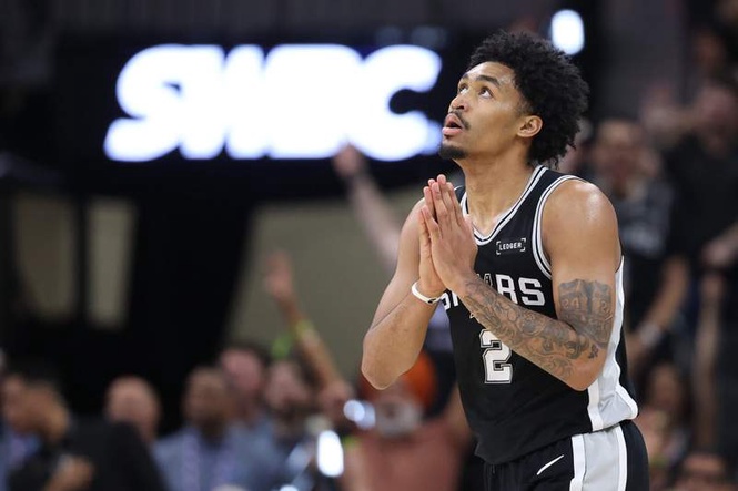 Image from: Ron Harper proudly silences Dylan Harper’s critics after Spurs star joins Kareem Abdul-Jabbar’s company