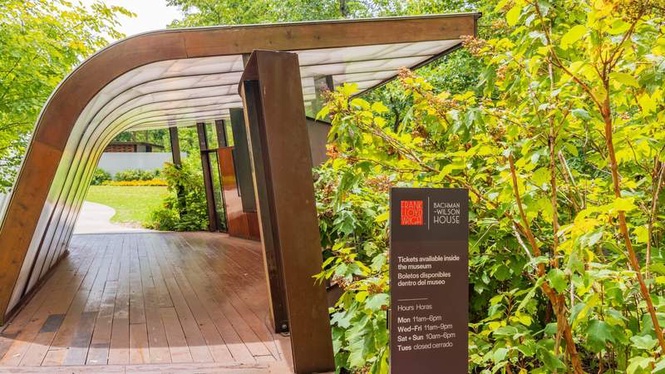 Image from: In the US, this stunning museum is home to a Frank Lloyd Wright house – and you can visit it for free!