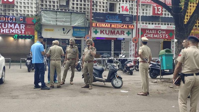 Image from: Chemist shot at by masked assailants outside Shri Kumar Medicos in Chandigarh’s Sector 11, rushed to PGI