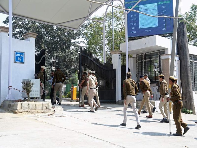 Image from: RCom alleged money laundering case: Court grants 5 days custody of Gautam Doshi to ED
