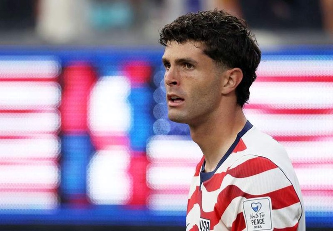Image from: Christian Pulisic gives injury update after being forced off during opening World Cup game