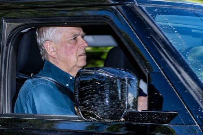 Image from: New photograph of Andrew Mountbatten-Windsor reveals mysterious bruise on his face has healed