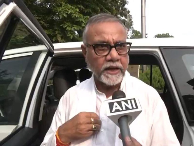 Image from: "These people have done something, there is proof," says State Minister Tapas Roy in West Bengal MLAs' signature forgery case