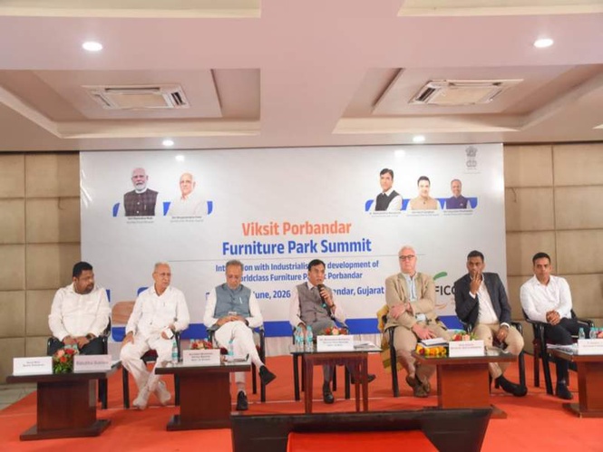Image from: Union Minister Mansukh Mandaviya chairs Viksit Porbandar Furniture Park Summit in Porbandar