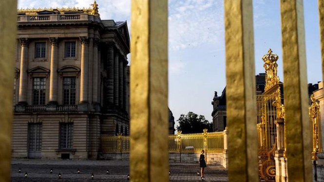 Image from: Macron to meet Trump at the Palace of Versailles after G7 summit in France