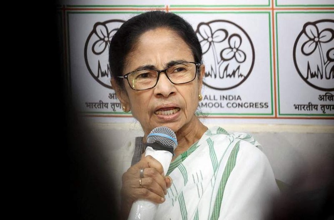Image from: Fresh jolt to Mamata Banerjee as close aide Sudip Bandyopadhyay joins rebel camp