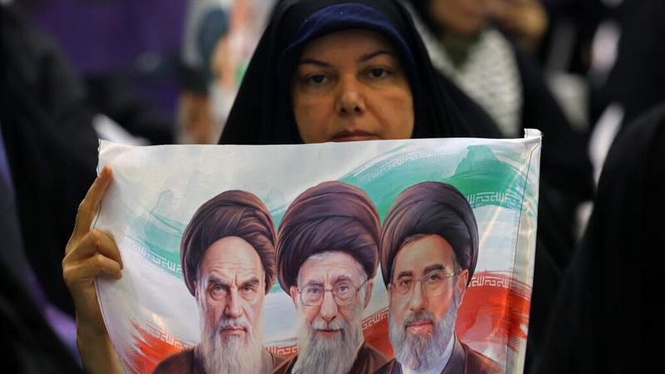 Image from: Middle East Live:  Dozens protest peace deal outside Iran foreign ministry