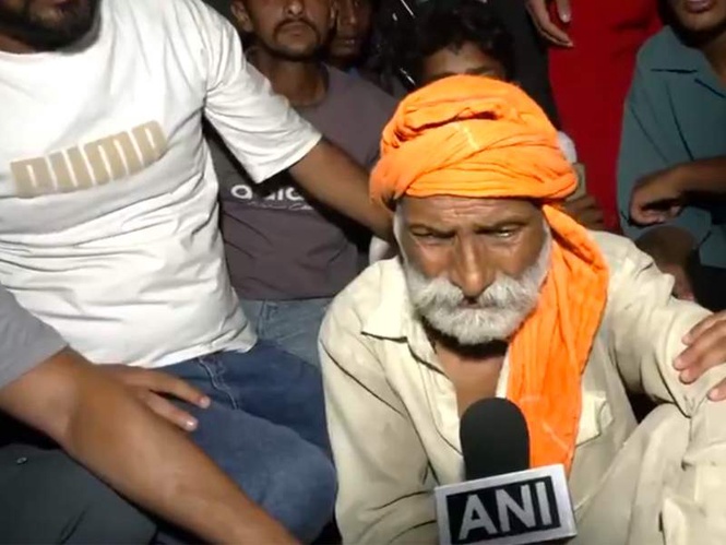 Image from: Uttarakhand clash: Victim's father refuses to move body, demands action against accused