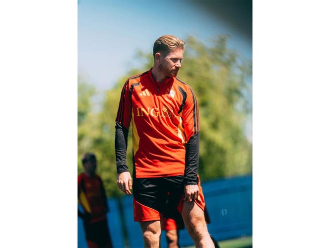 Image from: Belgium’s de Bruyne relishes veteran status, match-up with Premier League rival Salah ahead of WC opener against Egypt