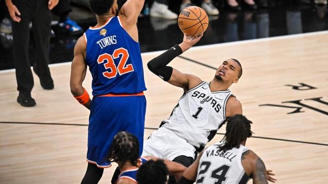 Image from: New York Knicks beat Spurs to claim first NBA title in 53 years