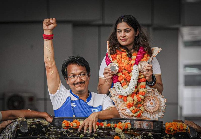 Image from: Jaspal Rana instilled discipline, results-oriented mindset in Manu Bhaker: Father