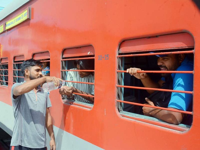 Image from: Bihar: East Central Railway runs special trains for exam candidates, as stone-pelting at Patliputra station disrupts train ops
